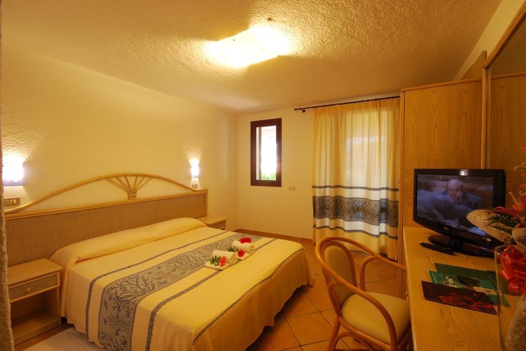 Hotel Mon Repos بايا سردينيا الغرفة الصورة