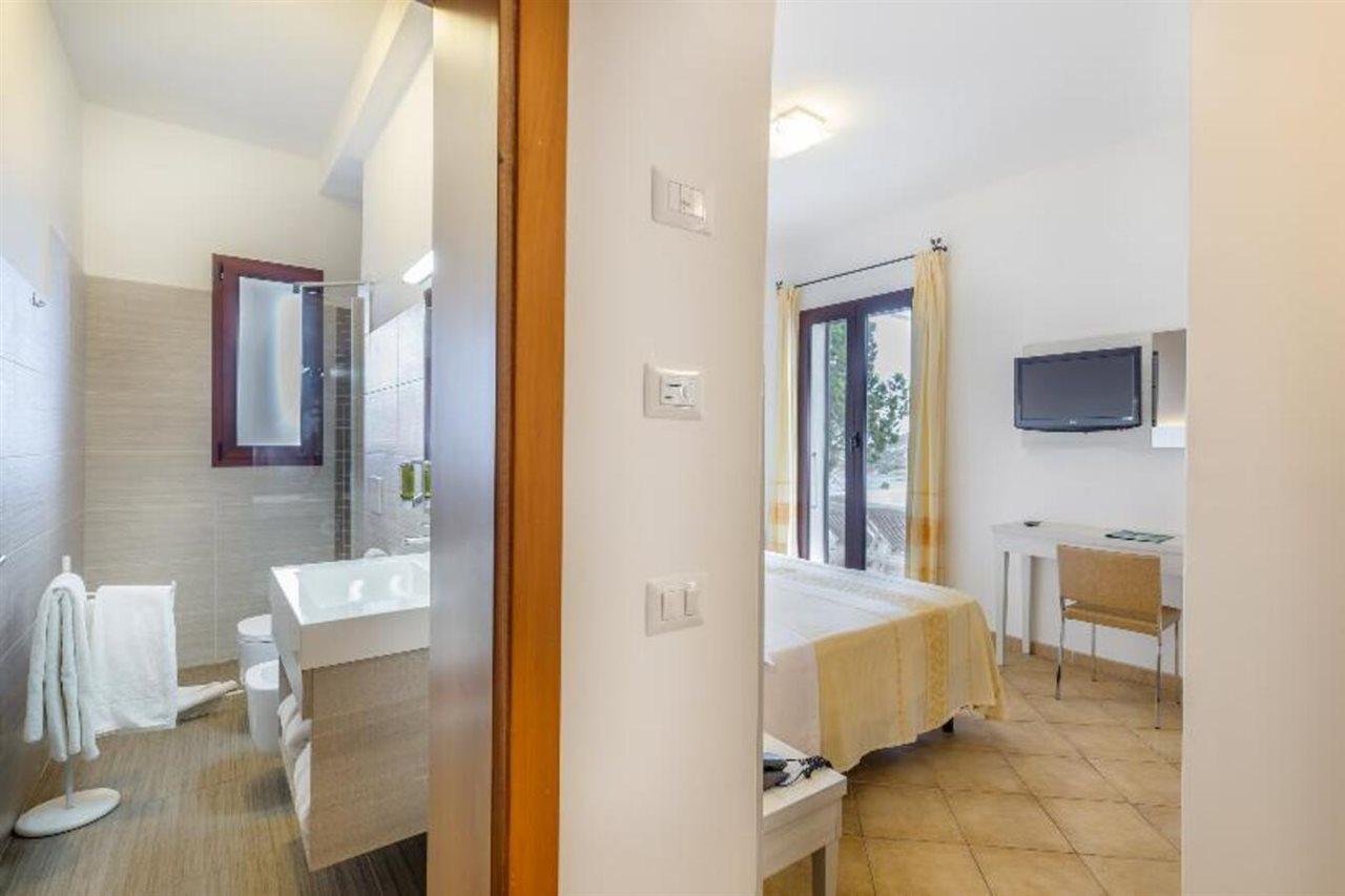 Hotel Mon Repos بايا سردينيا المظهر الخارجي الصورة