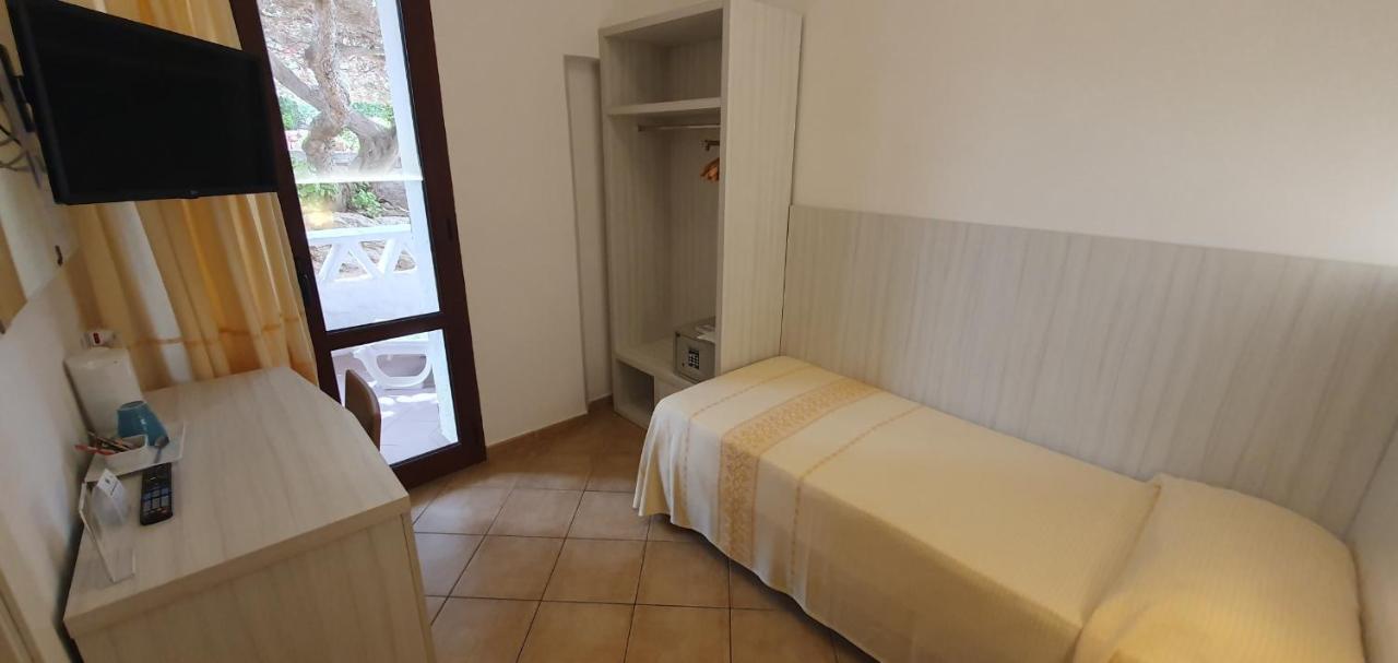 Hotel Mon Repos بايا سردينيا المظهر الخارجي الصورة