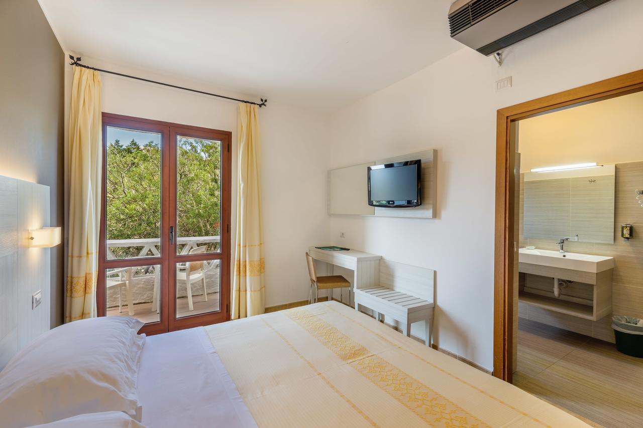 Hotel Mon Repos بايا سردينيا المظهر الخارجي الصورة